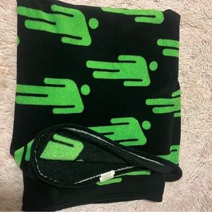 Billie Eilish Blohsh throw blanket | Old Billie Eilish Merch